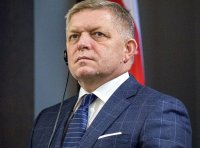 Роберт Фицо удари по Украйна: Словакия спира аварийния ток заради петрола по &bdquo;Дружба&ldquo;