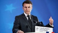Макрон обяви, че изпраща в Средиземно море самолетоносача "Шарл де Гол"