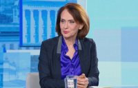 Надежда Нейнски: Няма непосредствена заплаха за територията на България