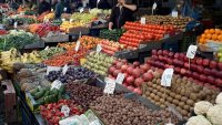 Българите масово пазаруват в Северна Гърция, излиза по-евтино