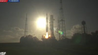 Artemis II излетя успешно