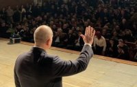 Обещания за икономика, спомени за застой: дилемата &bdquo;Радев&ldquo;