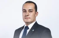 Депутат от ПП-ДБ, блудствал с малко момиче, остава в ареста