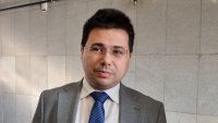 Любен Иванов от Демократична България е новият секретар на Народното събрание