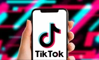 Опасна схема в TikTok: Разкриха стотици обяви за набиране на момичета за проституция