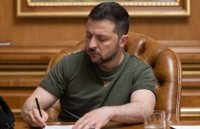 Зеленски тотално полудя: Подписа указ, с който разреши на Русия да празнува 9 май!