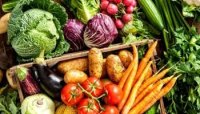 Плодовете и зеленчуците продължават да поскъпват