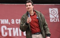 Крум Зарков: Всички имаме право на достоен живот, който да добиваме с достоен труд