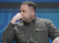 Бившият началник на кабинета на Зеленски е обвинен за пране на пари, искат задържането му под стража