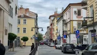 Събарят емблематични за столичната ул. Шишман къщи, търси се начин за спасението им