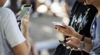 Полша планира да забрани смартфоните в училище