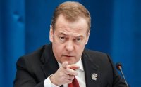 Медведев: Наркоуродът и неговата бандеровска шайка провокираха остър отговор от Русия с терористичните си атаки срещу деца