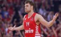 Александър Везенков и Олимпиакос спечелиха Евролигата