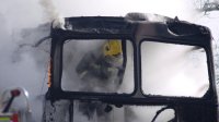 Автобус се запали на Аспаруховия мост във Варна, образува се километрично задръстване