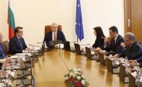 ПОДАРЪЦИ ОТ ДЕНКОВ ЗА ЗЕЛЕНСКИ: Правителството внесе законопроект за безвъзмездно предоставяне на бронирана транспортна техника на Украйна