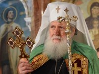 Патриархът е на командно дишане след операция във ВМА