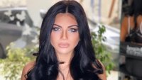Мис България запозна гърдите си със снега