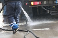 Мият улиците в центъра на София от днес, вижте къде да не паркирате