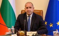 България вече не козирува на &bdquo;началствата&ldquo;!