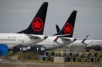 Бивш пилот на Air Canada беше обвинен в измама, след като е летял близо 17 години без необходимия лиценз