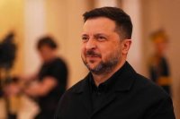 Зеленски продължава да се хвали онлайн, докато проблемите за украинската армия на фронтовата линия се увеличават