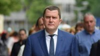 Вижте какво прави кметът на Перник, когато го критикуват във Фейсбук