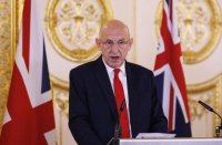 Кризa в правителството на Стармър: Британският министър на отбраната подаде оставка
