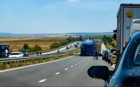 Тир помете автомобил на АМ &bdquo;Тракия&ldquo;, мъж и две деца загинаха на място