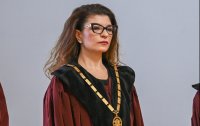 Десислава Атанасова скочи срещу справката на МВР за полетите на Пеевски: Екселска таблица с невярно съдържание