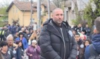 Бащата на Сияна: Живея под постоянен натиск