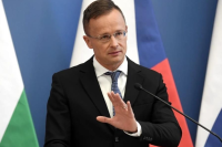 За близки връзки с Русия: Унгария разследва бившия външен министър Сиярто