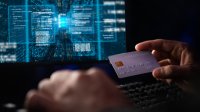 Рецидивист с 19 присъди отива на съд за измами с кредити и банкови карти