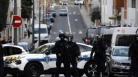 Кървава атака в Париж: Мъж нападна с нож три жени, полицията го задържа
