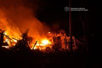 (ВИДЕА) Нова размяна на удари между Русия и Украйна: Гори още един склад на Wildberries, Киев под ракетен обстрел