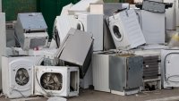 Намаляват продуктовите такси за електронните отпадъци