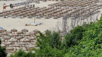 Затварят временно плаж в Свети Влас заради замърсяване на морето