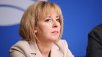 Манолова алармира за надценки до 130% при основни стоки