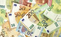 Обсъждат новата формула за минималната работна заплата от 2027 г.