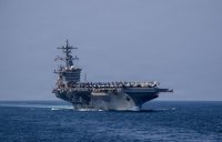 Американският самолетоносач &bdquo;Ейбрахам Линкълн&ldquo; отплава от Тайланд след петдневен престой