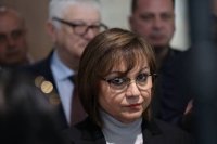 Корнелия Нинова: Всеки ден Радев показва истинското си лице