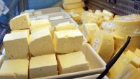 БАБХ откри над тон млечни продукти с изтекъл срок на годност край Хасково