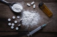 Разкриха производство и разпространение на наркотици при спецакция в Сливен