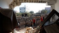 Шуица обсъди с външния министър на Израел сигурността и възстановяването на Газа