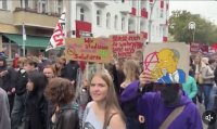 (ВИДЕО) Германски ученици протестираха в над 100 града срещу плановете за задължителна военна служба