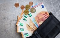 Правителството одобри новия размер на линията на бедност