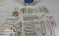 Близо килограм златни накити откриха под елек на &bdquo;Капитан Андреево&ldquo;