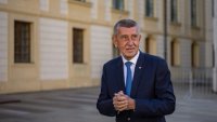 Правителството на Андрей Бабиш оцеля след вот на недоверие