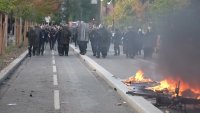 Франция е разтърсена от най-мащабните ученически протести от десетилетия