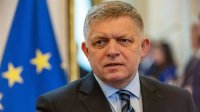 Фицо предупреди: Словакия може да отиде на предсрочни избори още през януари