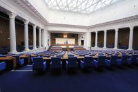 Парламентът заседава извънредно за помилването на &bdquo;Петричкия Ескобар&ldquo;